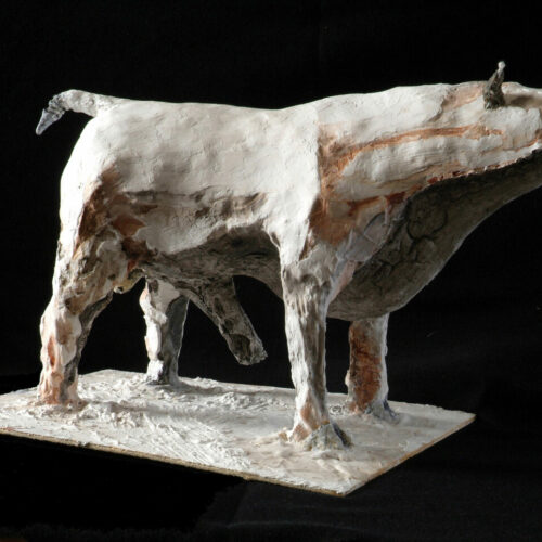 Toro, 2005, Gesso, cm 27 x 25 x 43